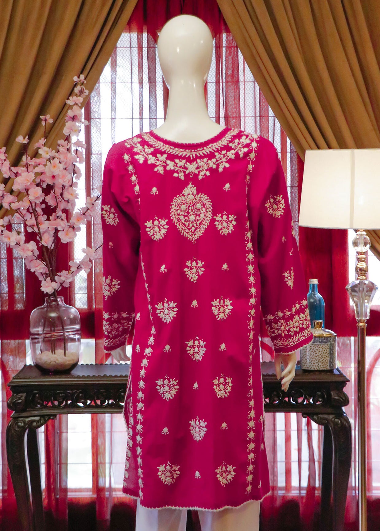 Mesmerizing-Florals-B1